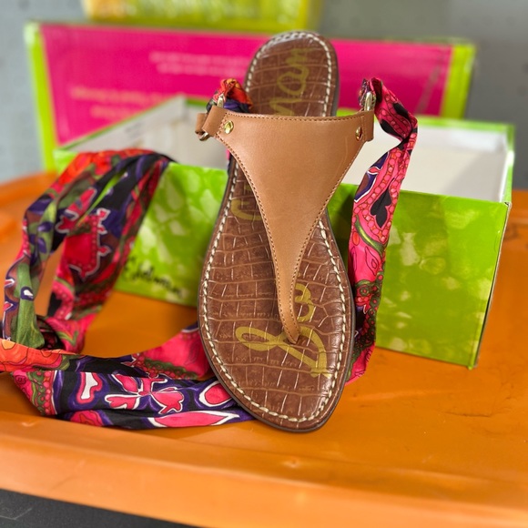 Sam Edelman - Picture 4 of 6